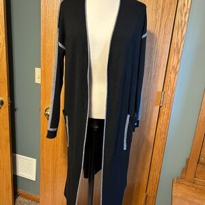 T Tahari Cardigan Woman Small Cashmere Blend Long Open Front Sweater soft preppy